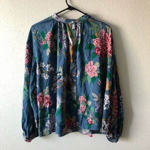 NWT H&M Printed Floral Button Up Blouse